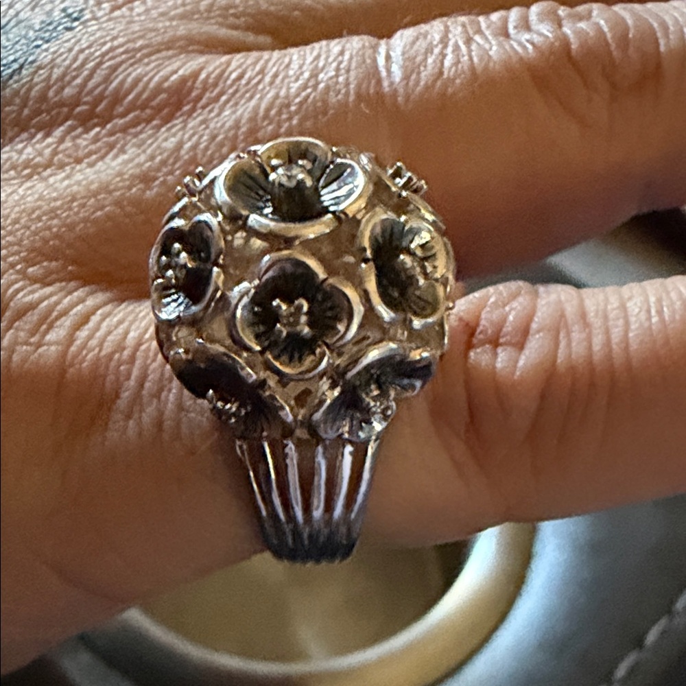 Floral Silver Ring